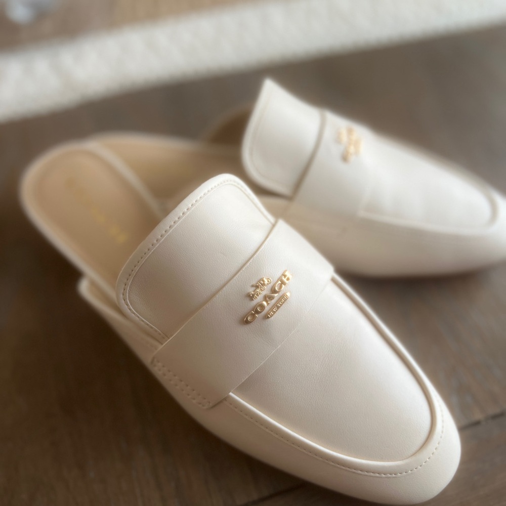 Coach Women’s Cream Loafers